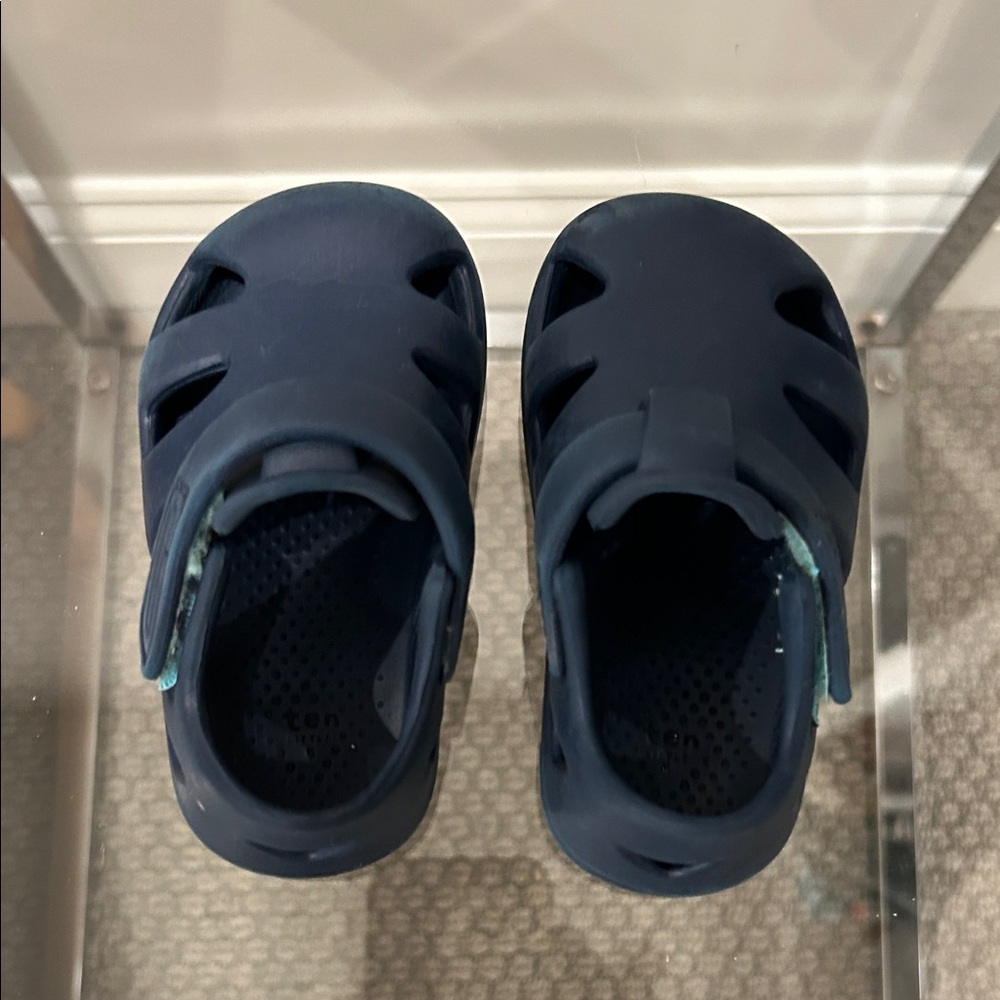 Ten Little Navy Splash Sandals size 6